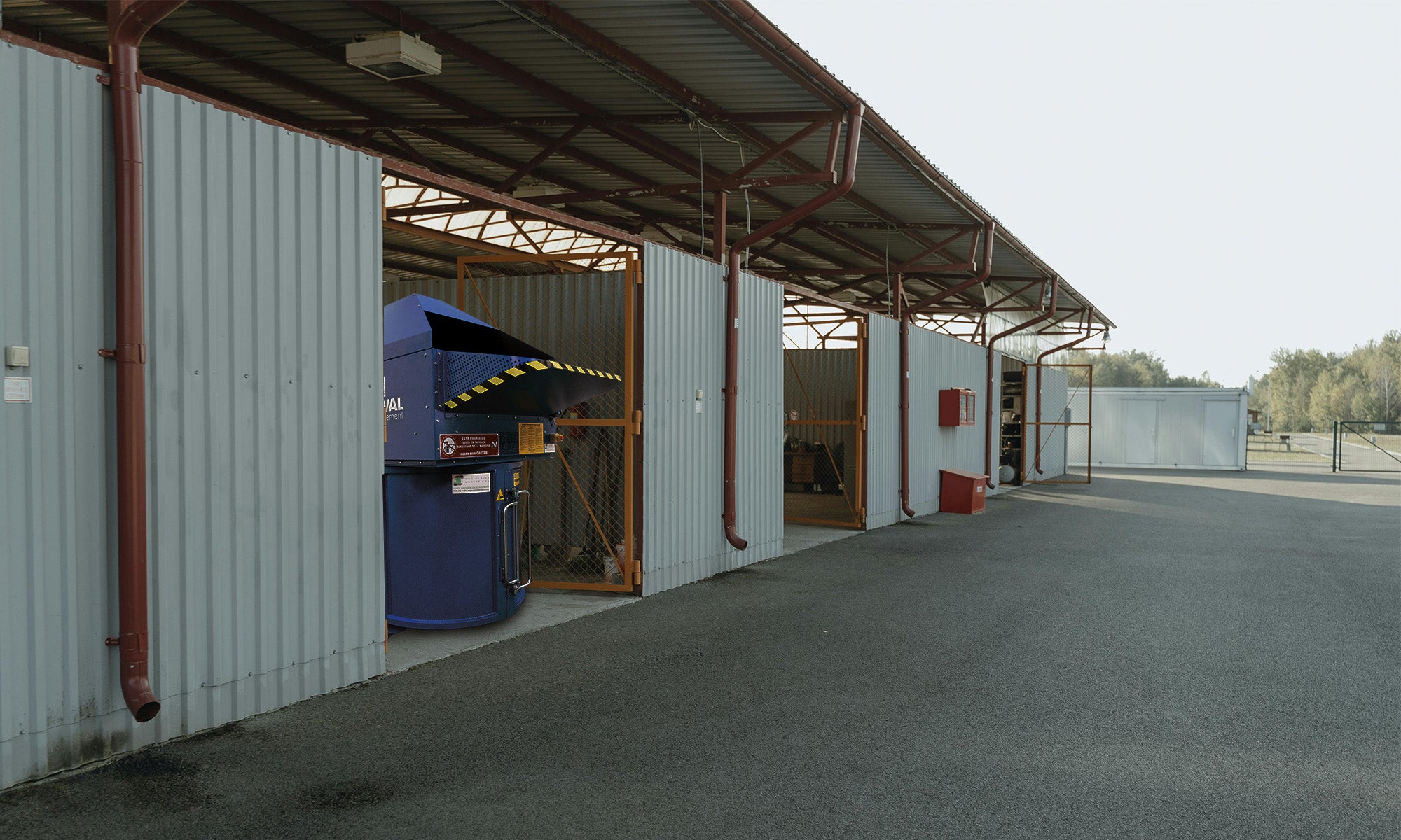 Nuestra maquinaria transforma los espacios industriales, reduciendo residuos y mejorando las condiciones de trabajo. Con mantenimiento predictivo, garantía de 5 años y un alto retorno de inversión.